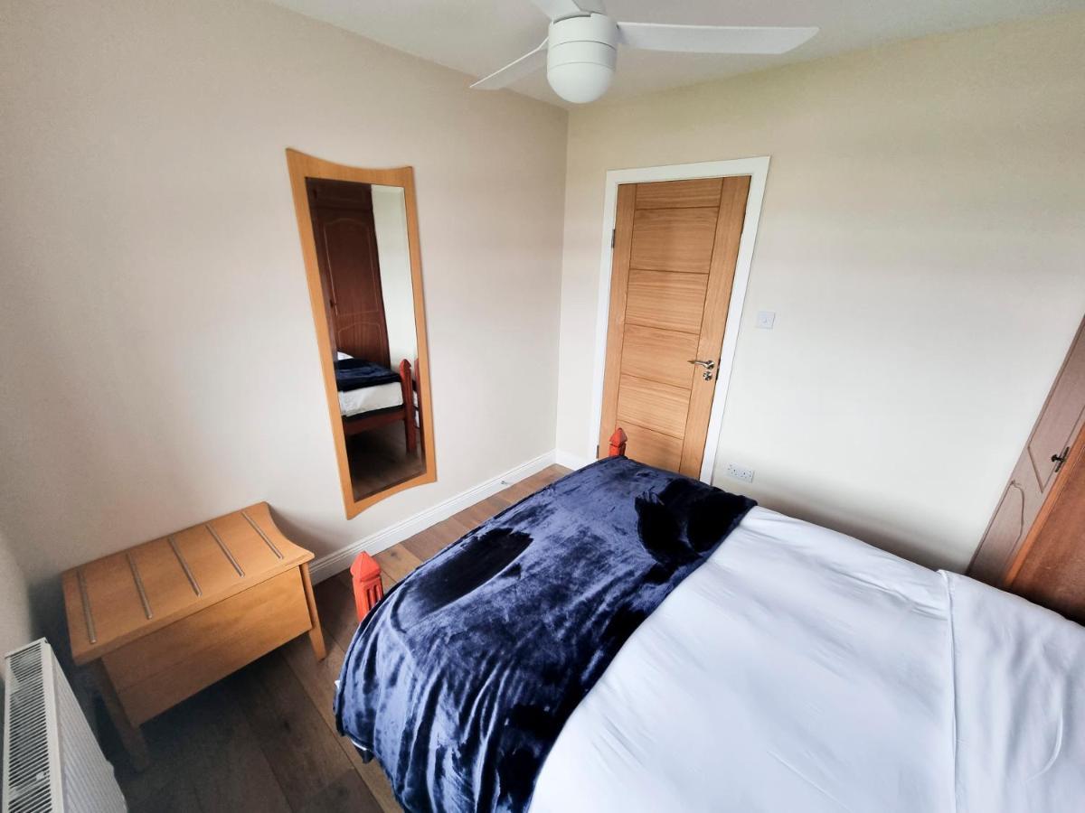 3 Bed Renovated Cottage Carramore Lake, Belmullet Ballina  Esterno foto